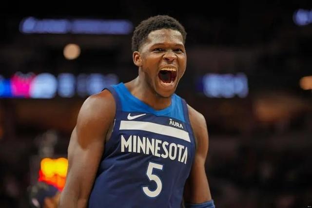 中国男篮FIBA最新排名出炉！郭振明连线求变，郭士强压力变大！
